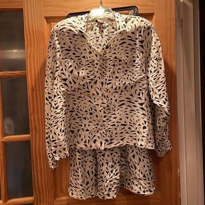 Woman’s Renzo Realli Silk Skirt and Blouse. Size 16